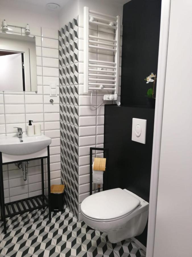 Apartament Airport Вроцлав Екстериор снимка